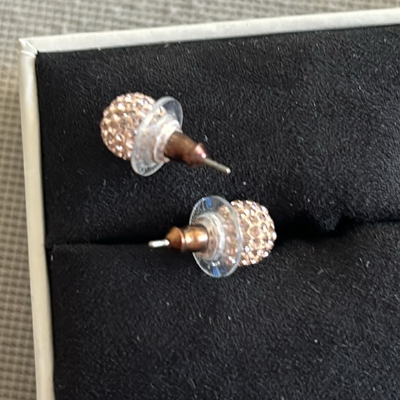 Genuine Swarovski Blow stud earring - pink - Picture 3 of 4